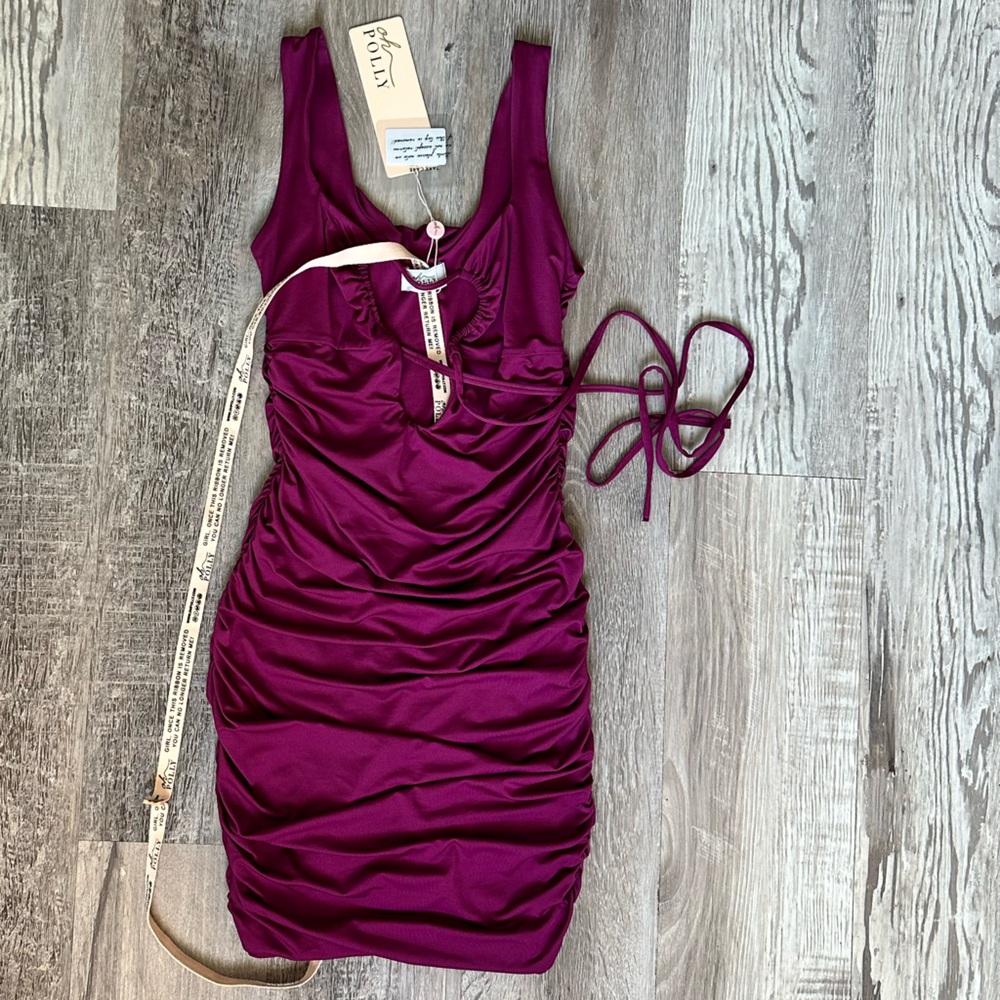 Oh Polly Ruched criss cross Dress